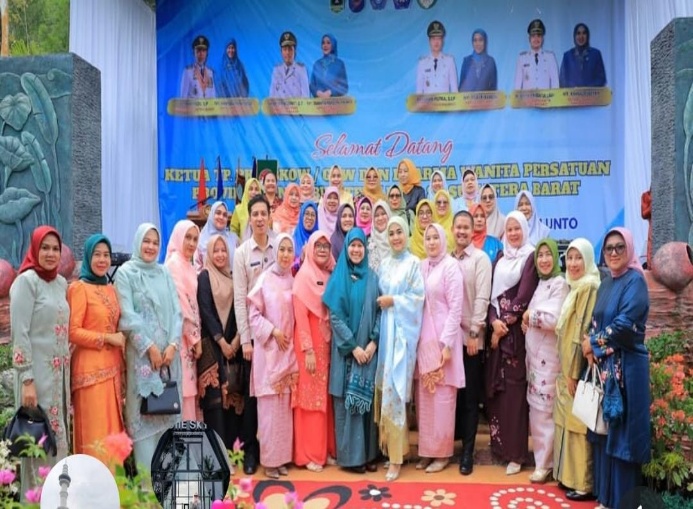 Pertemuan Bulanan Istri Kepala Daerah (ISKADA)