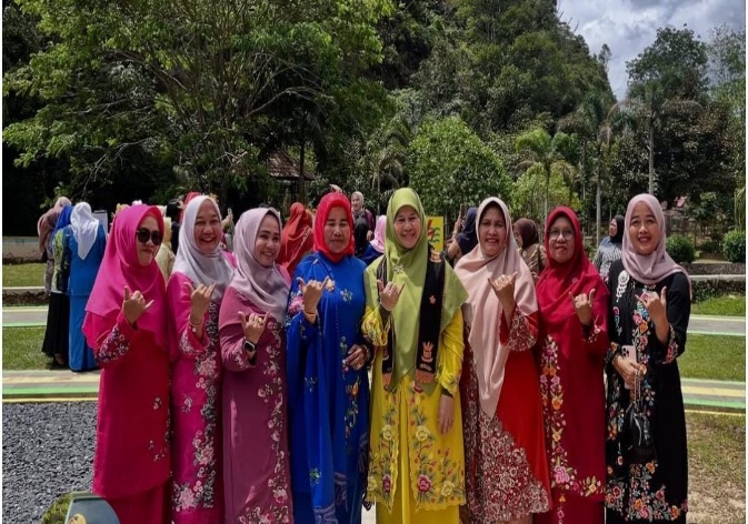 Pertemuan Bulanan Istri Kepala Daerah (ISKADA)